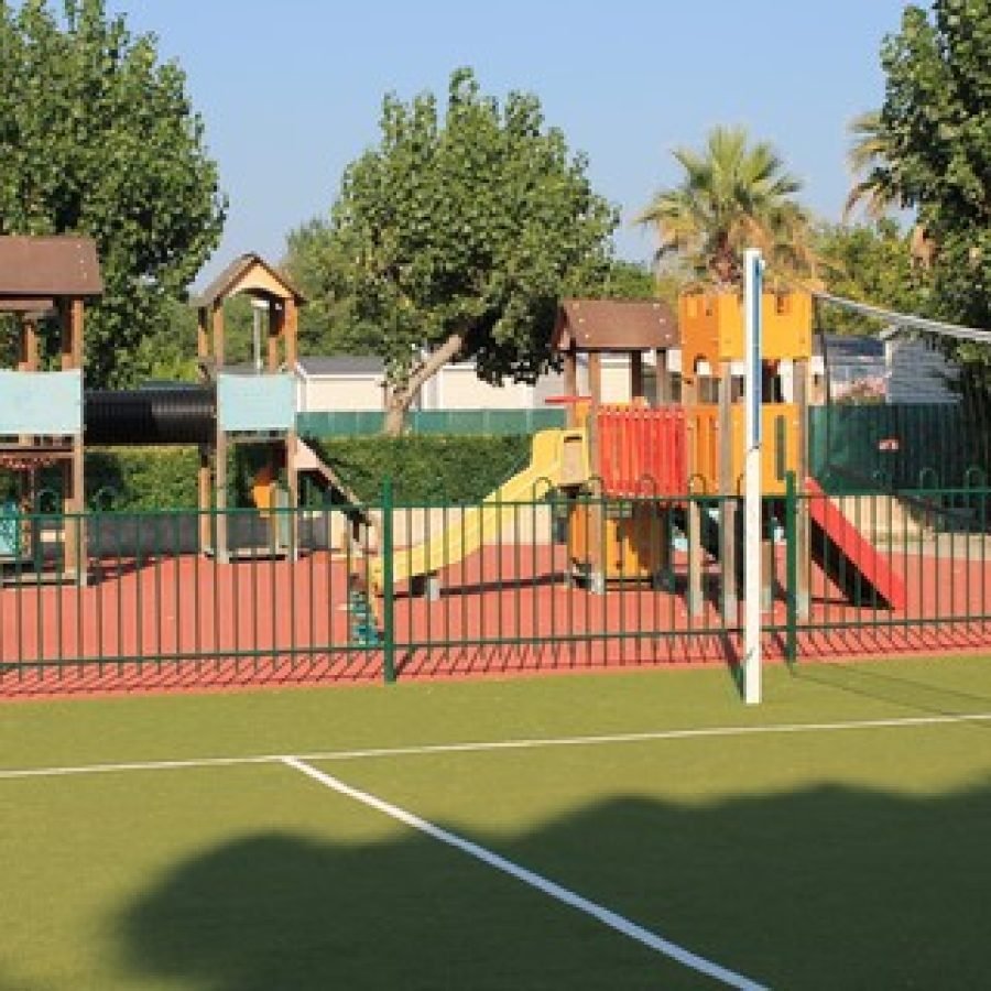 L'espace jeux enfants du camping